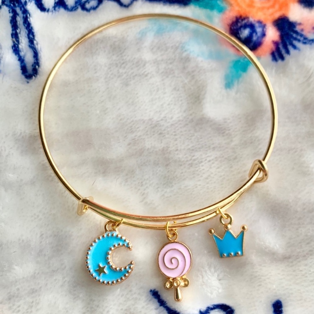 Gold Colored Unique Adjustable Charm Bracelet Lolipop Crown Queen